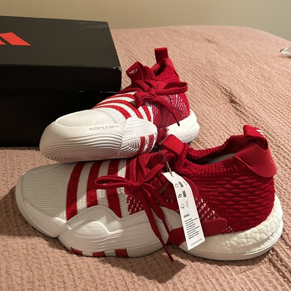 Trae Young 2s - Picture 5 of 5